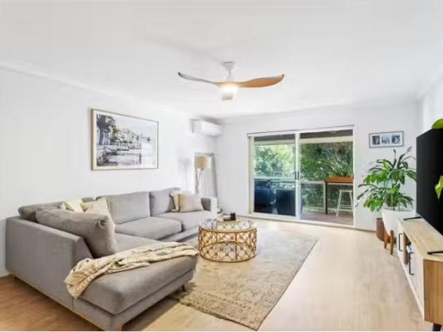 Rental! 2 BR 26/10 14 Warburton Street, Gymea Apartment for re.