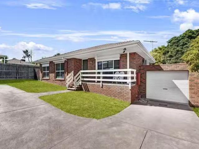 Cozy 2 BR 2/7 Arthur Phillip Drive, Endeavour Hills, VIC 3802