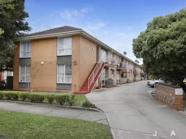 New 2 BR 2/99 Verdon Street, Williamstown, VIC 3016