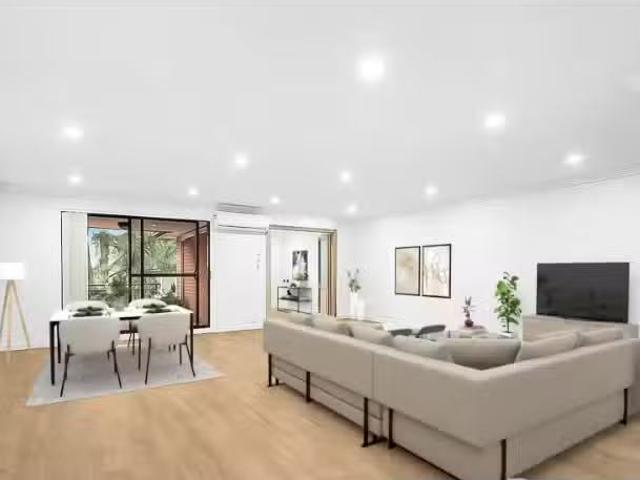 Cheap 2 BR 29/2 6 Sherwin Avenue, Castle Hill Apartment for re.