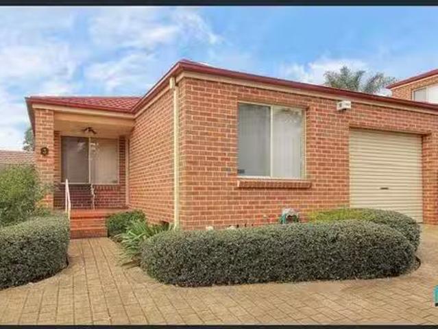 Deal! 2 BR 3/14 Gilba Road, Pendle Hill, NSW 2145