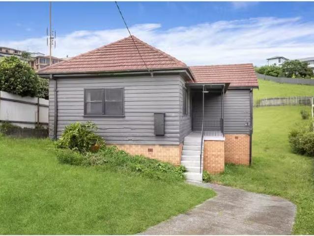 Just in! 2 BR 32 Auburn Parade, CRINGILA House for rent Liste.