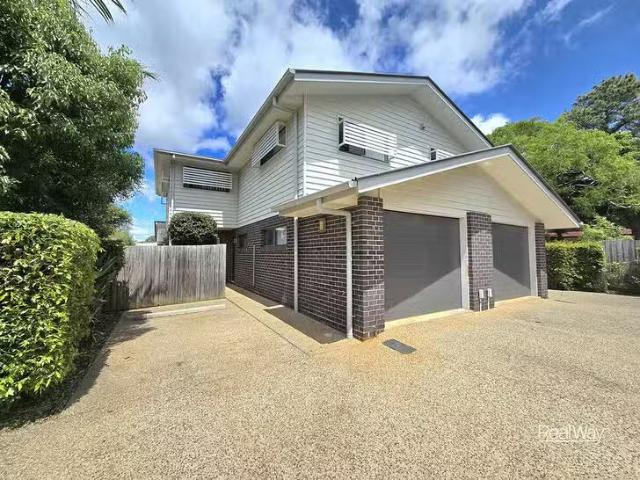 For Rent! 2 BR 3/44 Gostwyck Street, Newtown, QLD 4350