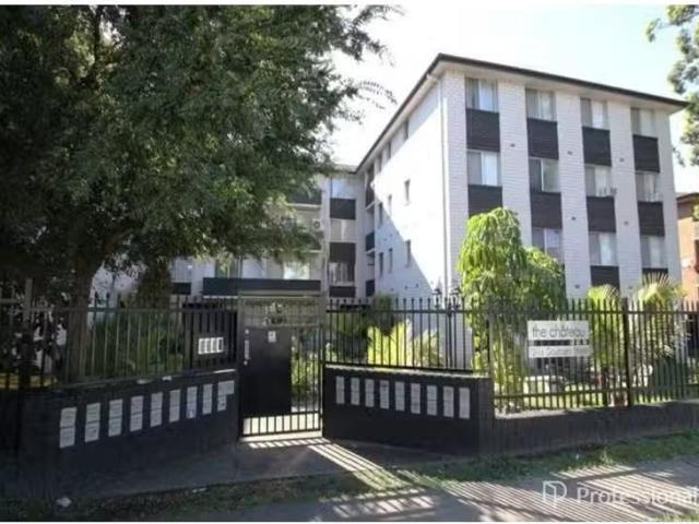 Nice 2 BR 34/12 16 Goulburn Street, Warwick Farm Apartment for.