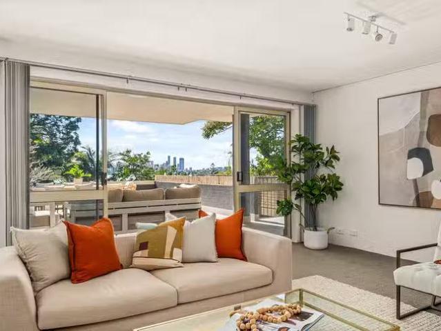Nice 2 BR 3/50 Swann Road, Taringa, QLD 4068