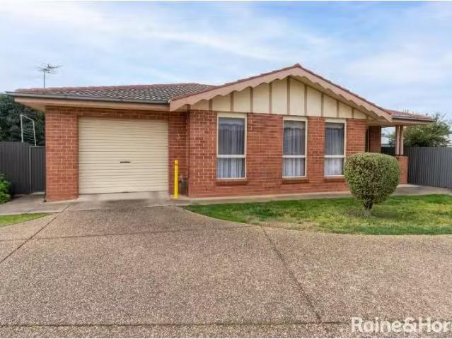 Rental! 2 BR 3/5 Chambers Place, WAGGA WAGGA House for rent L.