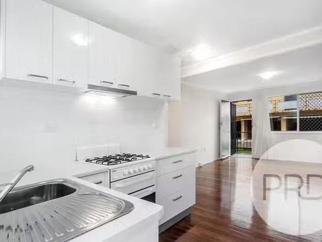 Rental! 2 BR 3/68 Jenner Street, Nundah, QLD 4012