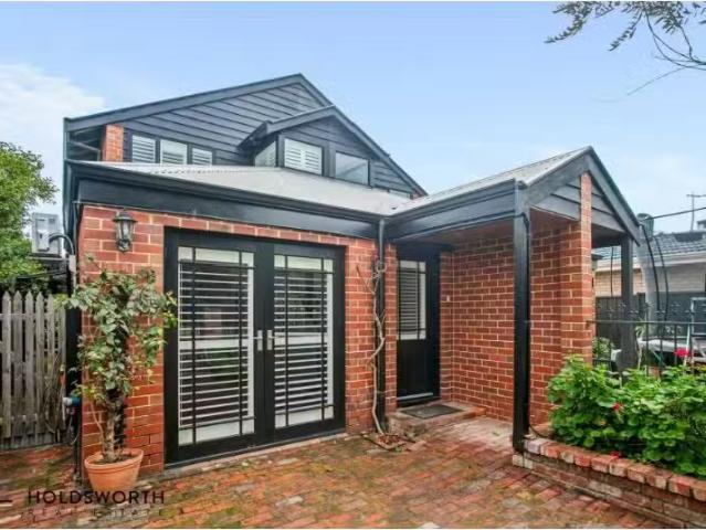 Charming 2 BR 36 Melrose Street, LEEDERVILLE Townhouse for ren.