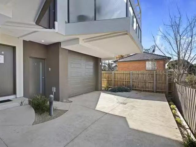 Charming 2 BR 7 Rundel Close, Lilydale, VIC 3140