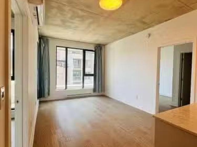 Cheap 2 BR 413 1150 Boul. René Lévesque E. Montréal Ville Mar.
