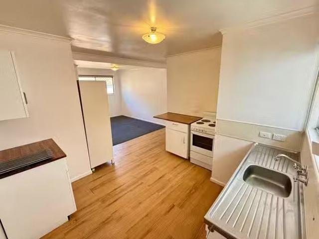 Rental! 2 BR 4/25 Burleigh Street, Burleigh Heads, QLD 4220