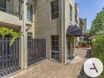 Rental! 2 BR 42/7 Empire Cct, Forrest Apartment for rent List.