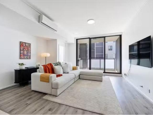 Nice 2 BR 422/1 Vermont Crescent, Riverwood Apartment for rent.