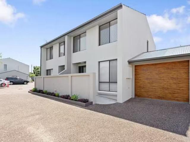 Nice 2 BR 4/22 Emily Street, Marks Point Townhouse for rent L.