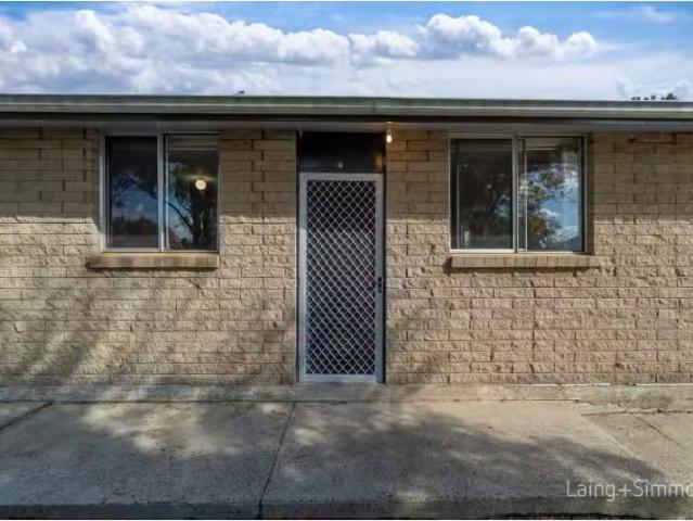 For Rent! 2 BR 4/39 Brown Street, Armidale Apartment for rent.