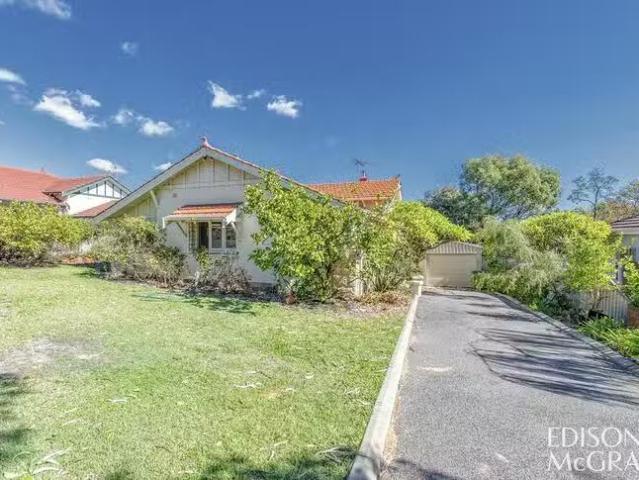 For Rent! 2 BR 43 Taylor Road, Nedlands, WA 6009