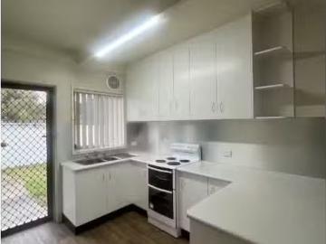 Coleambally, Victoria - Parking, Equipped kitchen