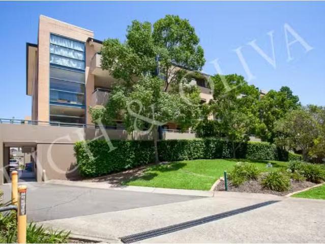Deal! 2 BR 44/2A Hamilton East Street, North Strathfield Apart.