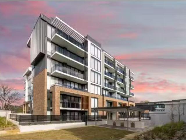 Charming 2 BR 49/39 Mc Intyre Place, Narrabundah Apartment for.