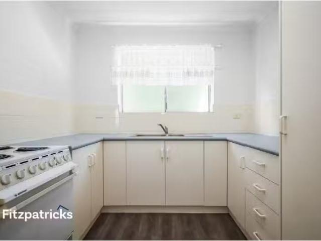 Rental! 2 BR 4/9 Barinya Street, Kooringal Apartment for rent.