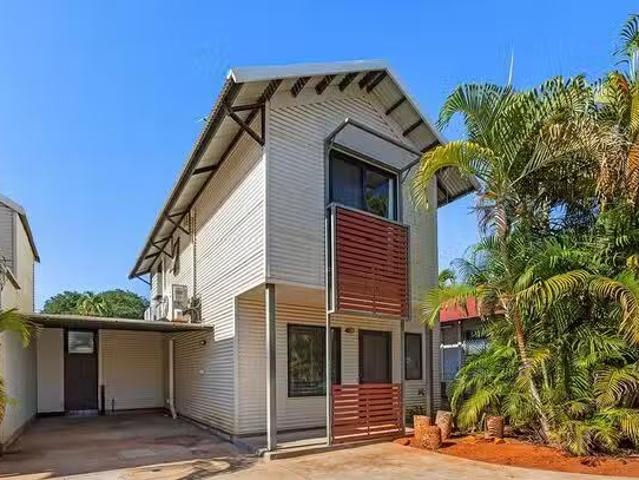 Just in! 2 BR 5/12 Coghlan Street, Djugun, WA 6725