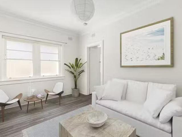 Unique 2 BR 5/36 Ramsgate Avenue, Bondi Beach, NSW 2026