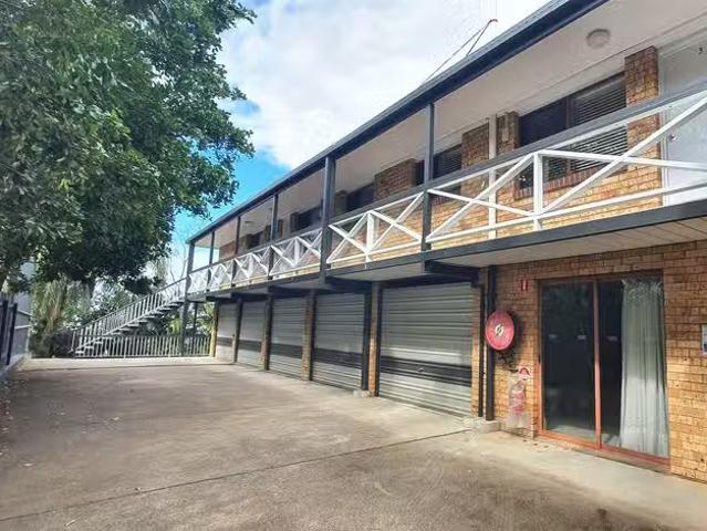 Unique 2 BR 5/95 Coventry Street, HAWTHORNE, QLD 4171 Unit f.