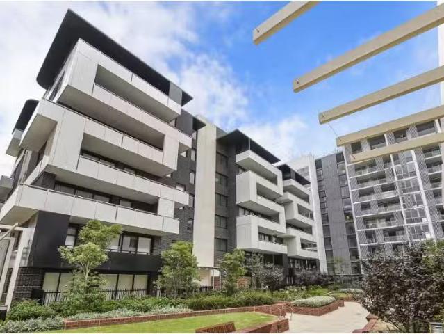 Deal! 2 BR 602/101C Lord Sheffield Circuit, Penrith Apartment.