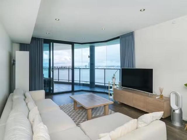 Nice 2 BR 65/98 Terrace Road, EAST PERTH Apartment for rent L.