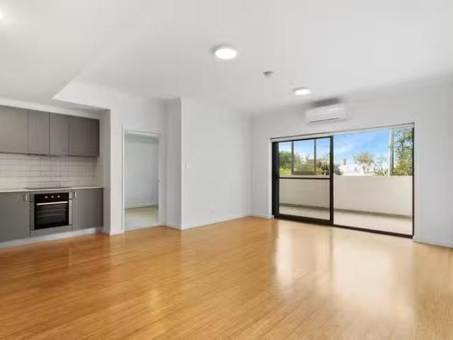 Just in! 2 BR 6/71 Brewer Street, Perth, WA 6000