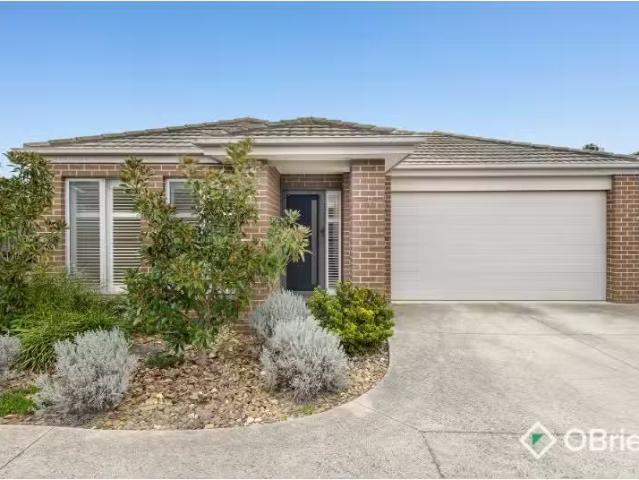 Charming 2 BR 7/15 Warrenwood Place, Langwarrin Apartment for.