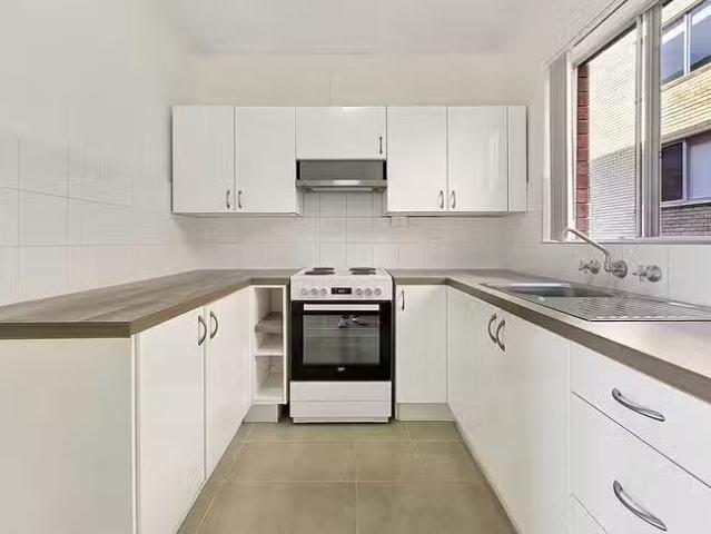 Cheap 2 BR 7/162 164 Oberon Street, Coogee, NSW 2034