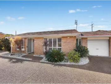 Just in! 2 BR 7/295 Main Road, Toukley Apartment for rent Lis.