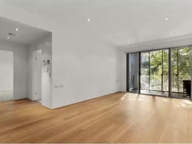 New 2 BR 7/55 Auburn Street, Sutherland Apartment for rent Li.