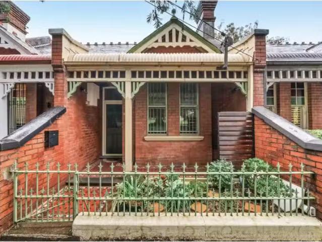 Rental! 2 BR 80 Lennox Street, Newtown House for rent Listed.