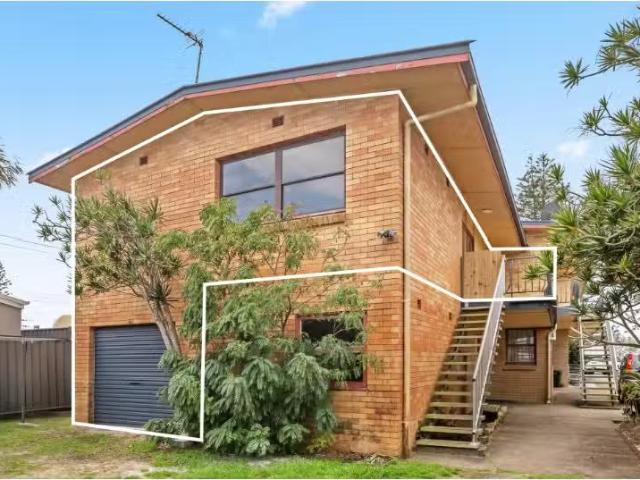Unique 2 BR 8/108 Marine Parade, KINGSCLIFF Apartment for rent.