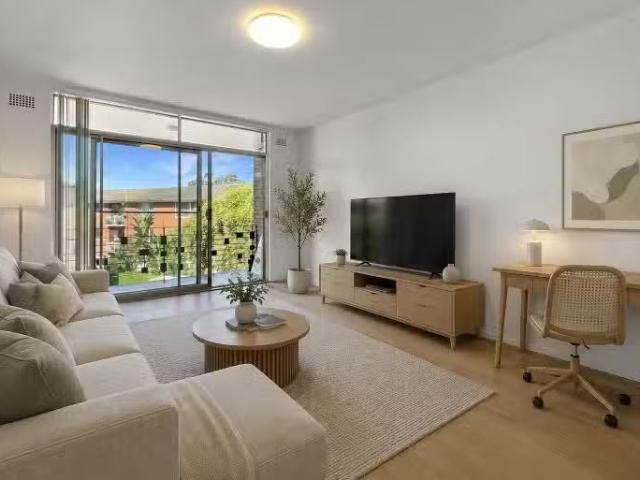 For Rent! 2 BR 8/12 Meriton Street, Gladesville Apartment for.