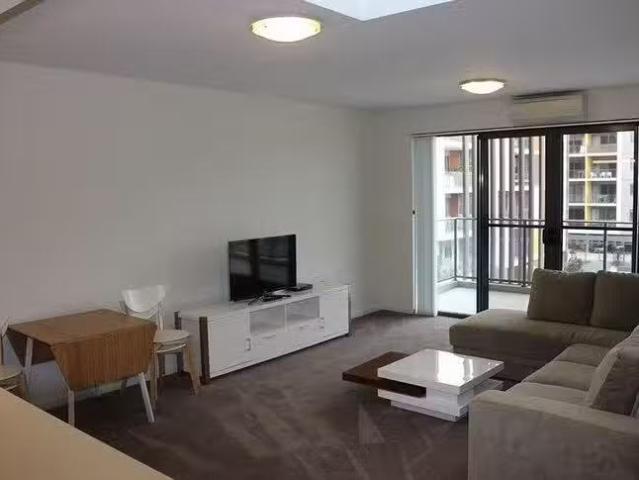 Cheap 2 BR 90/16 Midgegooroo Avenue, birdburn Central, WA 6164