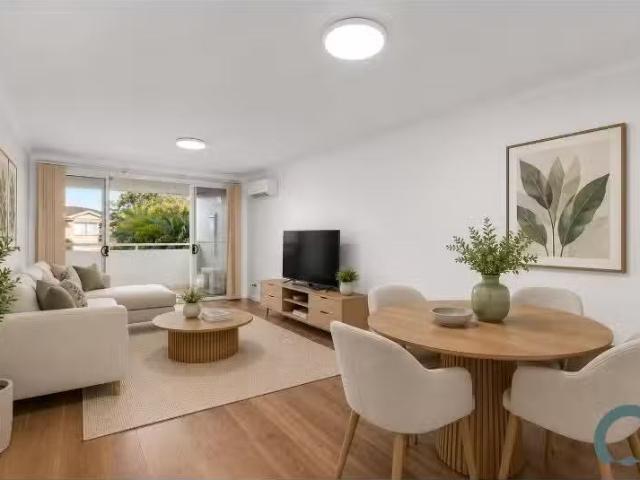 New 2 BR 9/28 32 Brookvale Avenue, Brookvale Apartment for ren.