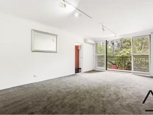 Cozy 2 BR 9/5 13 Belgrave Street, CREMORNE Apartment for rent.