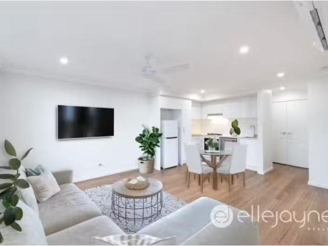 Just in! 2 BR a/18 Ferris St, Cooranbong Apartment for rent L.