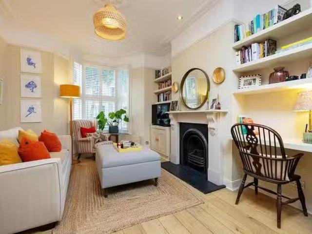 Rental! 2 BR Kynaston Road