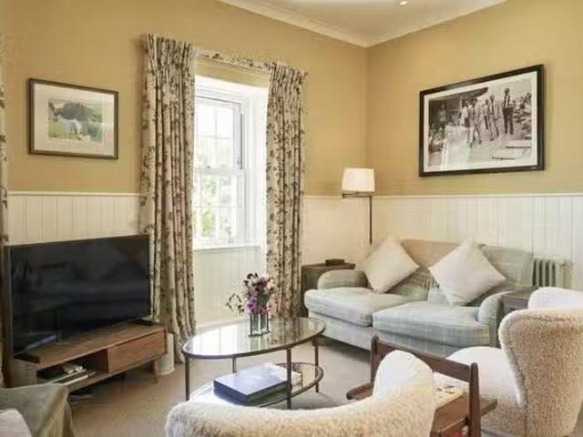 For Rent! 2 BR Main Street