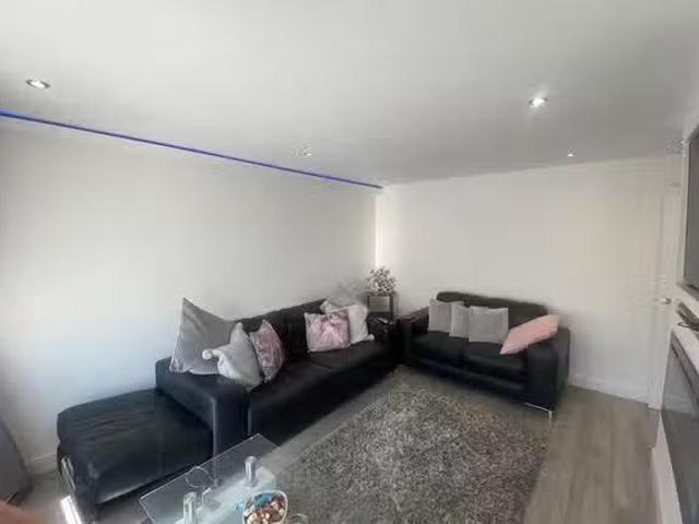 Just in! 2 BR Marine Road East