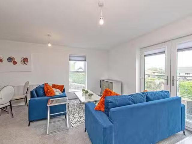 Cozy 2 BR Pensby Road