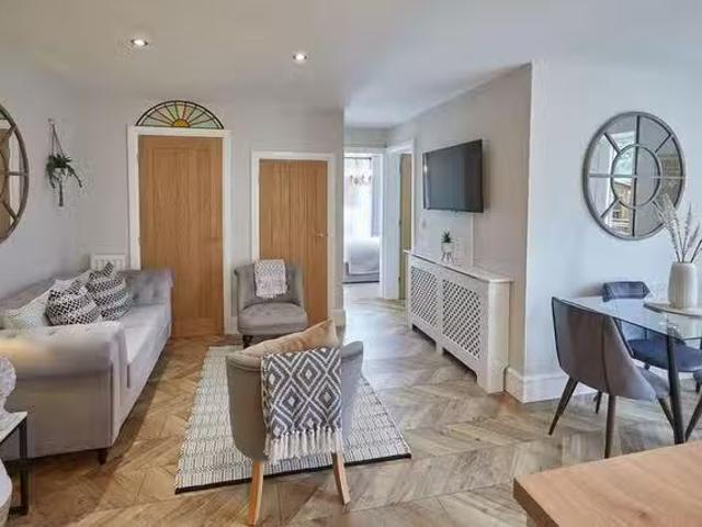 Just in! 2 BR Prospect Hill