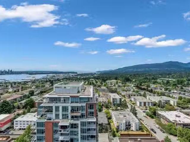 Nice 2 BR Th Street W, North Vancouver, BC, V7M 1R5 lease fo.