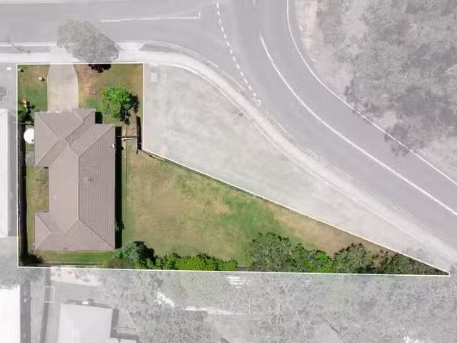 Deal! 2 Gordon Drive, Bellbird Park, QLD 4300