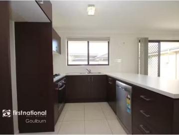 Rental! 2 Lucas Close, Goulburn Townhouse for rent Listed by.
