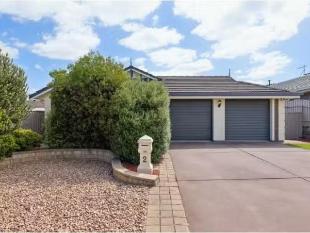 Just in! 2 Mildara Close, WOODCROFT House for rent Listed by.